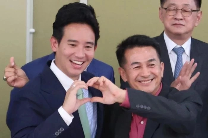 โซเชียลแห่ส่อง หลัง "วิโรจน์" ทวิต 2 เพลงสุดโดนใจชาวเน็ต สื่อถึงใครหรือไม่ ?