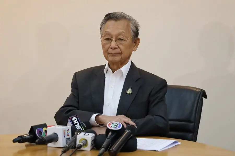 ชวน หลีกภัย