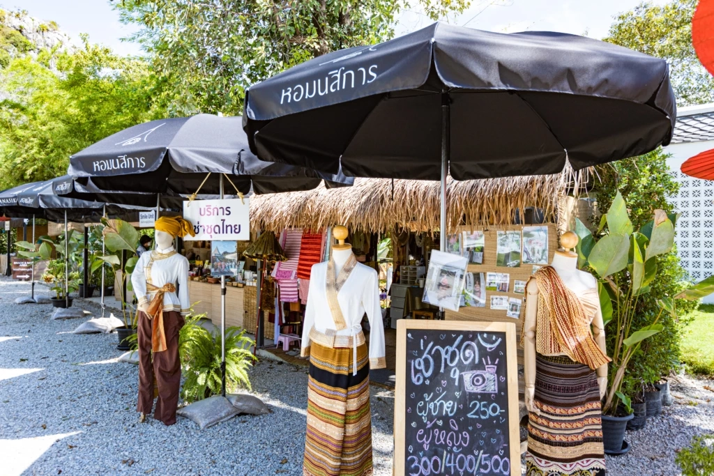 เข้าพรรษานี้พาไป "หอมนสิการ" ธรรมะแกลเลอรี่ คอมมูนิตี้กลางหุบเขา