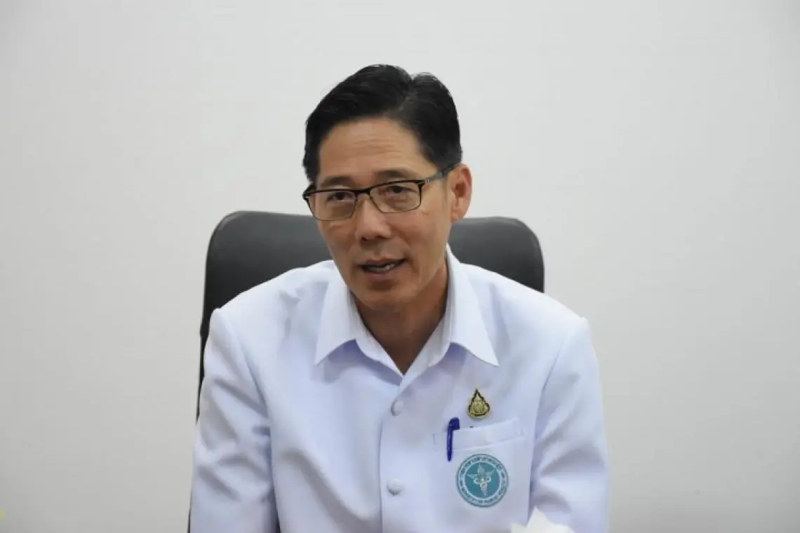 นายแพทย์ธเรศ กรัษนัยรวิวงค์ อธิบดีกรมควบคุมโรค