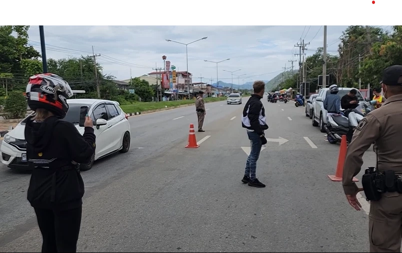 ของแทร่! "แก๊งน้ำไม่อาบ" ป่วนเมืองกาญจน์ หน.แก๊งโชว์กร่างไม่สน ตร. (มีคลิป)