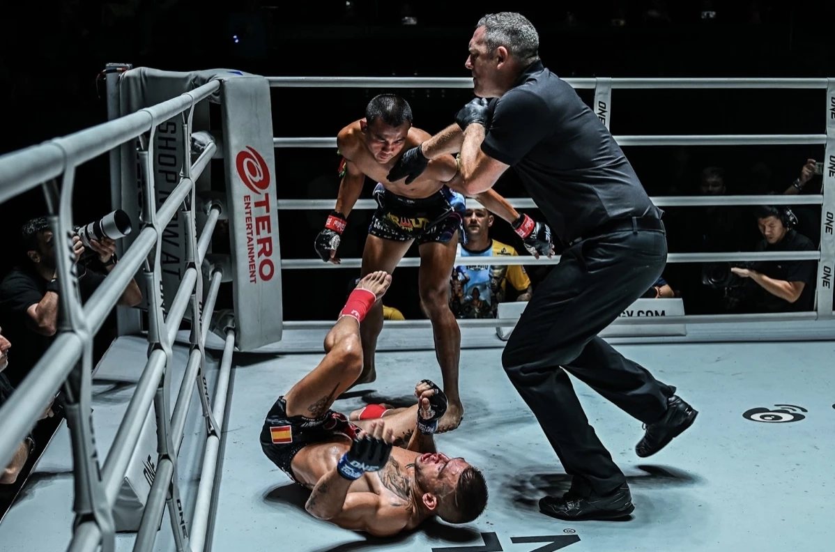 เสกสรร vs ไอแซค (18 ส.ค.66)