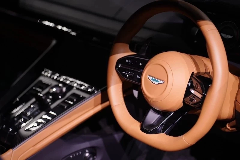 ข่าวดีสำหรับคนที่สนใจเป็นเจ้าของ Aston Martin DB12 ราคาเบาๆ 21.9 ล้านบาท