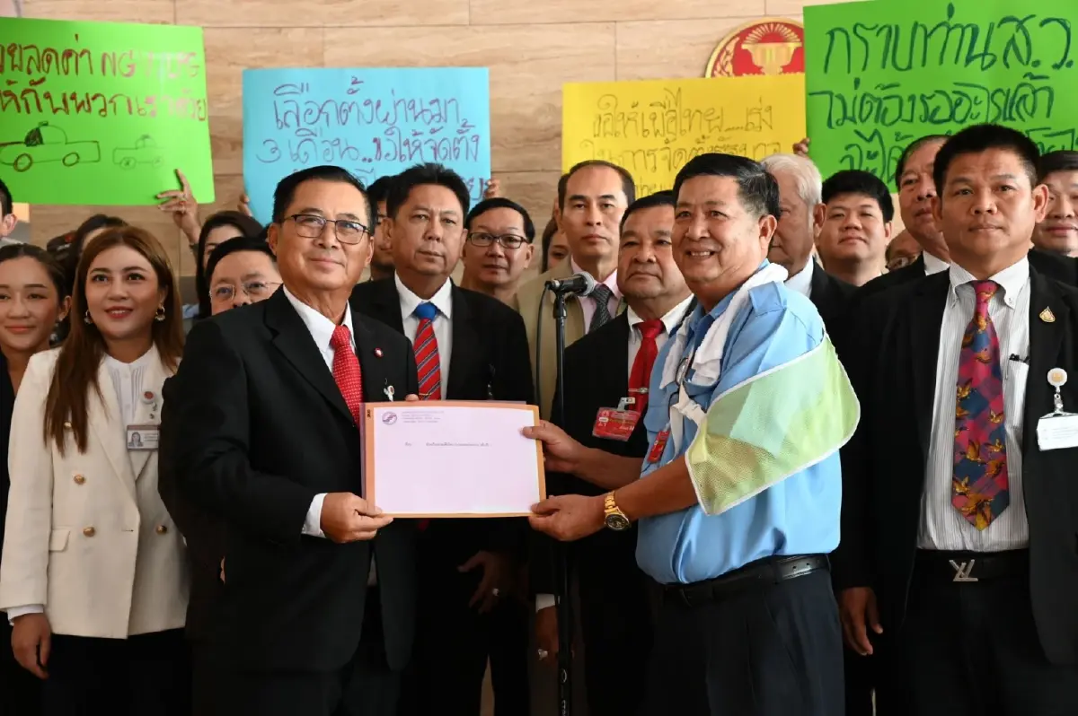 กำลังใจล้นหนุน เพื่อไทย จัดตั้งรัฐบาล