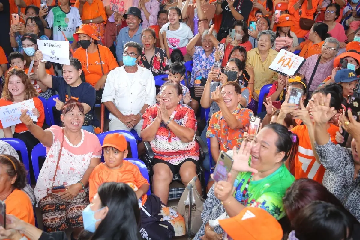 พิธา ซัด ทุกองคาพยพการเมือง จงใจปิดสวิตช์ก้าวไกล จนได้รบ.ผสมพันธุ์ข้ามขั้ว