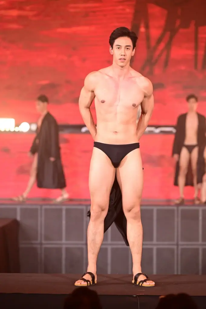 สะท้านใจแม่ยก “เควิน” คว้าที่หนึ่ง Manhunt Thailand 2023