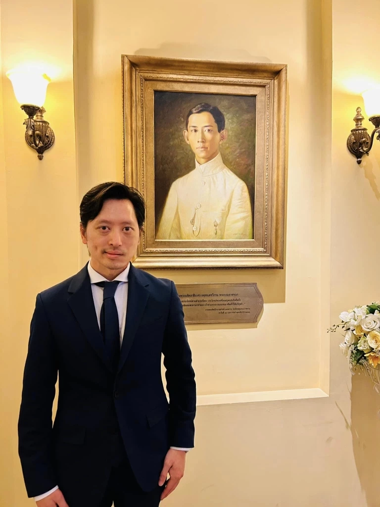 "นี่คือฝันที่เป็นจริง" 'ท่านอ่อง' นพ.จักรีวัชร วิวัชรวงศ์ โพสต์ครั้งแรก