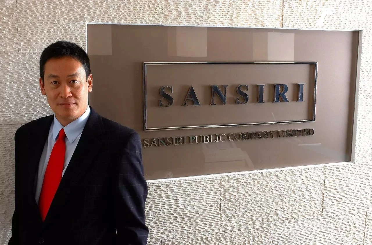 เปิดประวัติ พักตร์พิไล ทวีสิน หรือ "หมออ้อม" ภริยานายกฯ คนใหม่ของไทย 