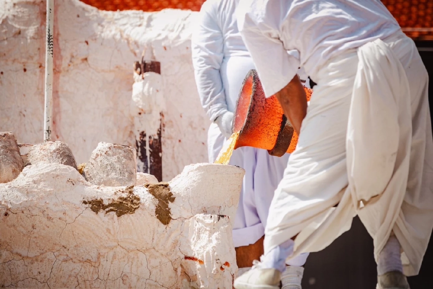 "ปธ.ศาลอุทธรณ์" ร่วมพิธีเททองหล่อ "พระนิรโรคันตราย" ประดิษฐานเนติบัณฑิตยสภา