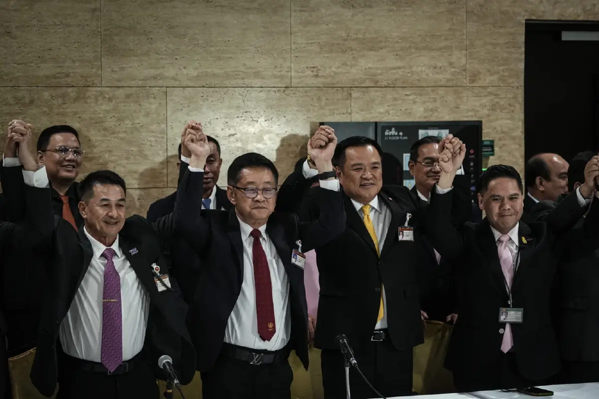 "อนุทิน" เผย ส่งโควต้ารมต.ให้เพื่อไทยแล้ว ยัน ทุกคนคุณสมบัติครบ