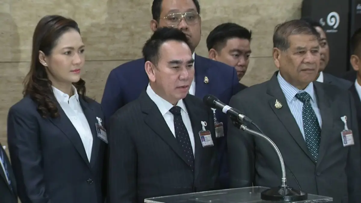เดชอิศม์ นำกลุ่มสส.ประชาธิปัตย์ แถลงเป็นฝ่ายค้าน