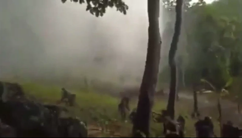 ไม่สนเสียงเรียกร้อง "เมียนมา" ทิ้งบอมบ์ใส่ "กะเหรี่ยง" หนักขึ้น (มีคลิป)