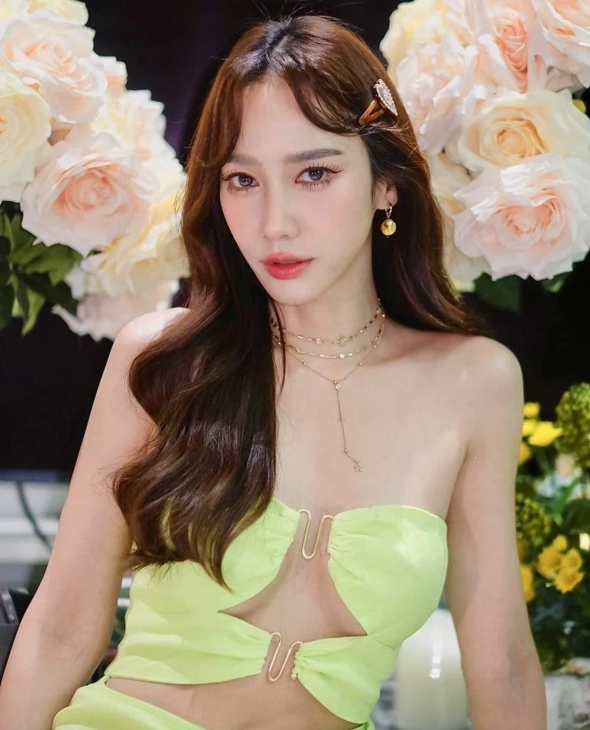 "เอ ศุภชัย" ตอบชัดปมค่าสัญญา "อั้ม พัชราภา" กับช่องดังปีละ 20 ล้าน