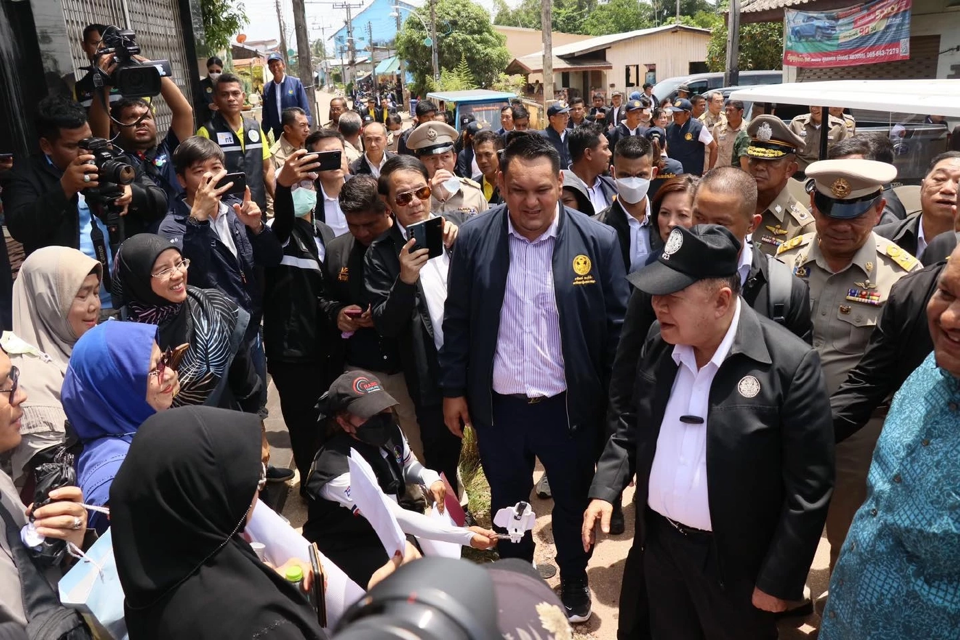 "บิ๊กน้อย" การันตี "ลุงป้อม" ลุยการเมืองไหว สุขภาพยังแข็งแรงดี