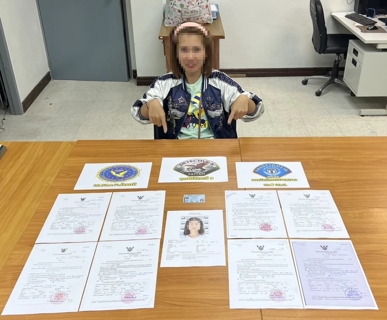 รวบแม่ค้าออนไลน์แสบ ตุ๋นขายทุเรียน พบหมายจับติดตัวเพียบ