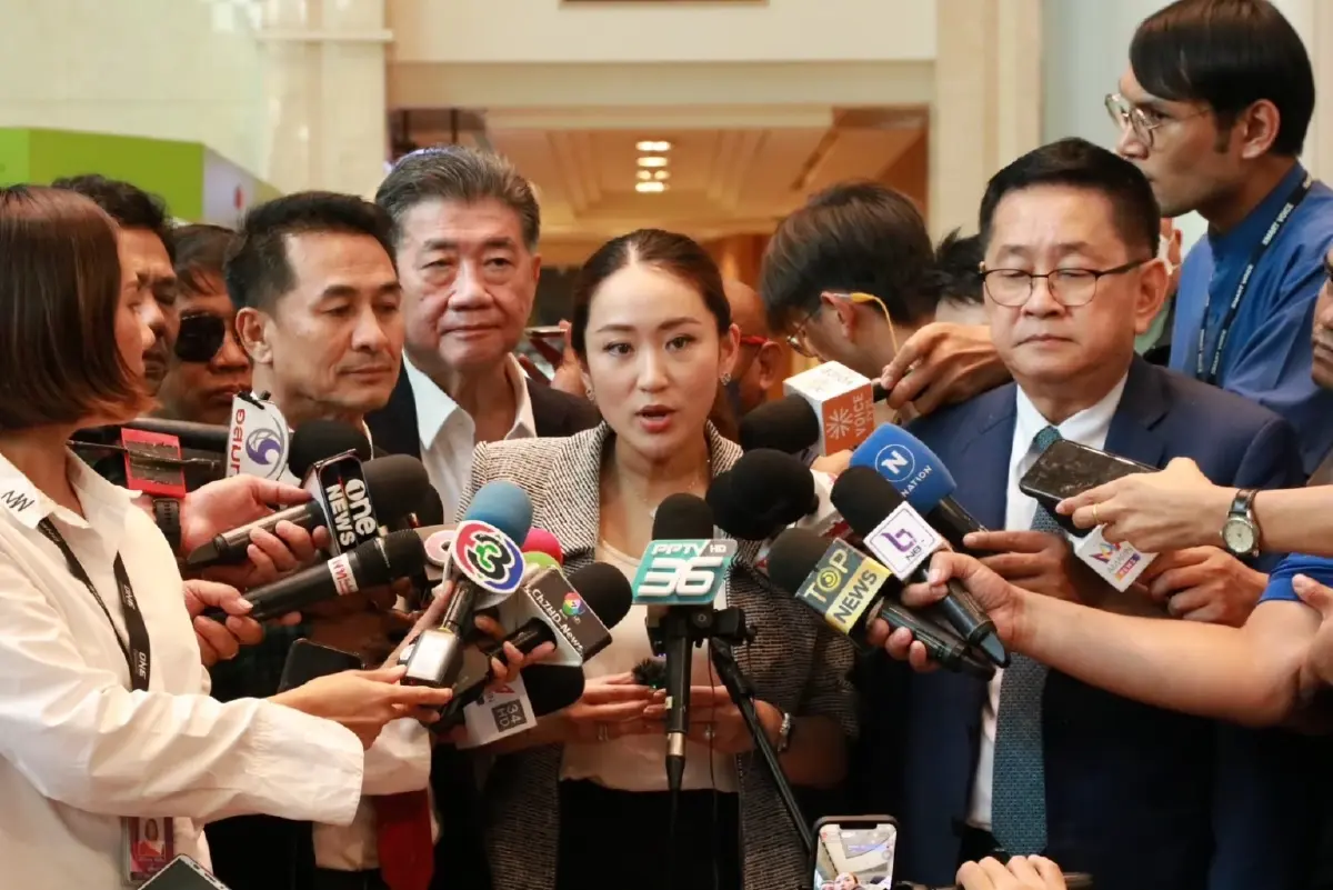 ยังไงกันแน่! "เพื่อไทย" ขอให้โหวตตัวเอง หรือขอให้ลุง?