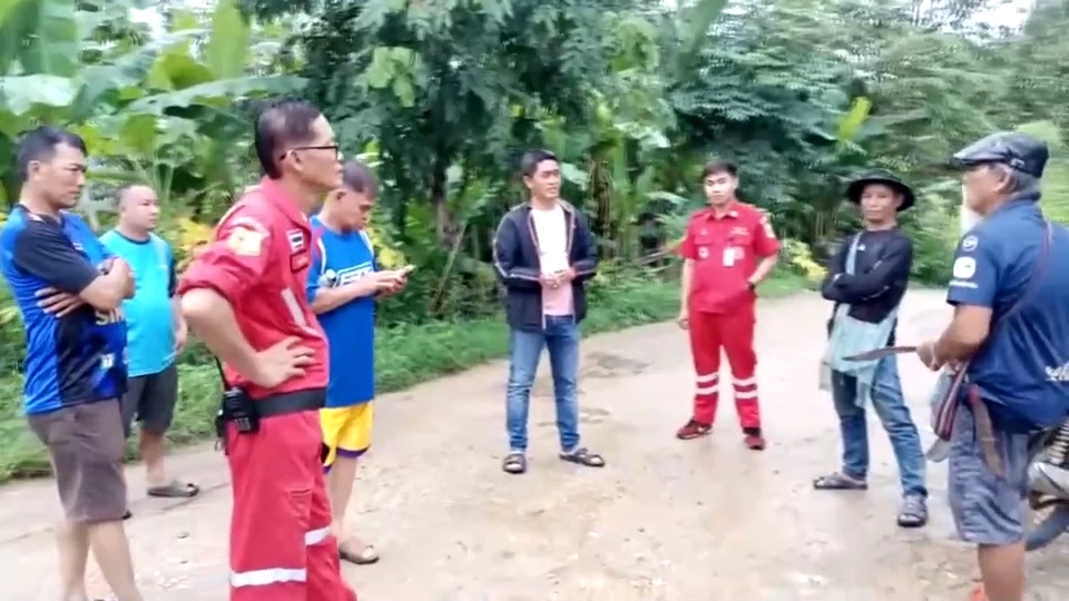 ช้างก็มีหัวใจ ถูกควาญเลือดร้อน ใช้มีดแทงหลังด่าทอซ้ำ โมโหใช้งาแทง ทืบจมดิน