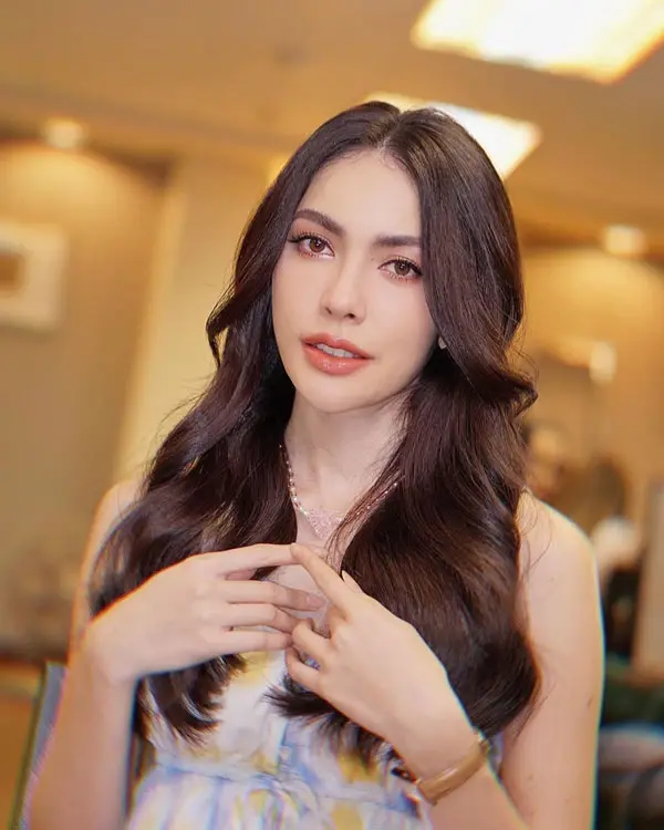 สุดหลอน "ชาล็อต ออสติน" เจอดีแฟนคลับทำของใส่! กลัวตัวสั่นเข็ดไปตลอดชีวิต