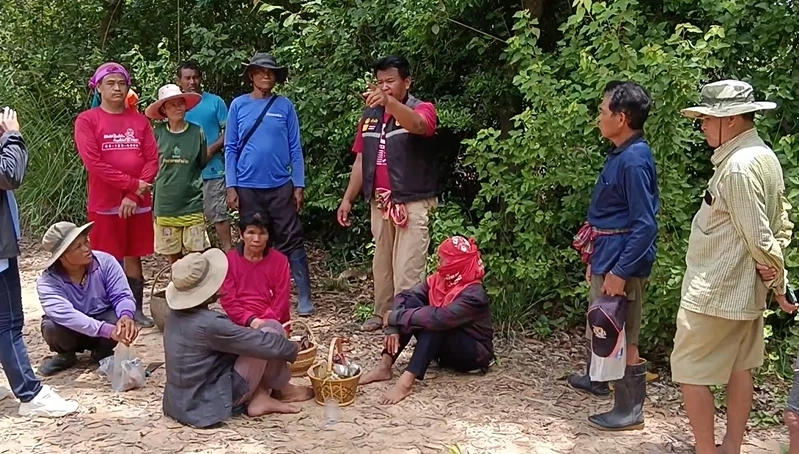 ชาวบ้านช่วยกันออกค้นหาย นายเฉวียน