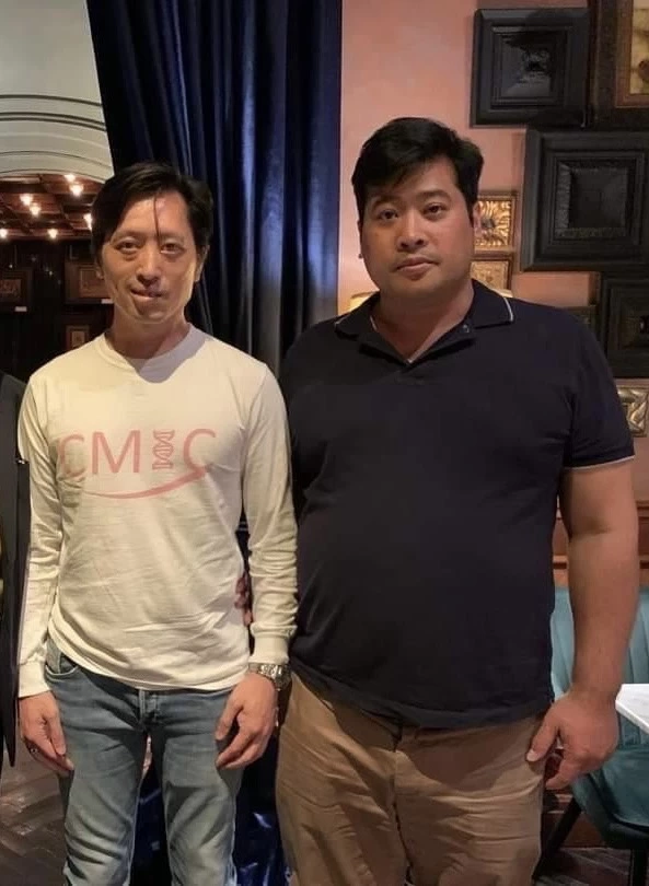 "นายแพทย์ จักรีวัชร วิวัชรวงศ์" "ท่านอ่อง" เดินทางกลับเมืองไทยครั้งแรก โดยมาถึงเมืองไทยเมื่อเช้าวานนี้ ( 12 สิงหาคม 2566 ) 