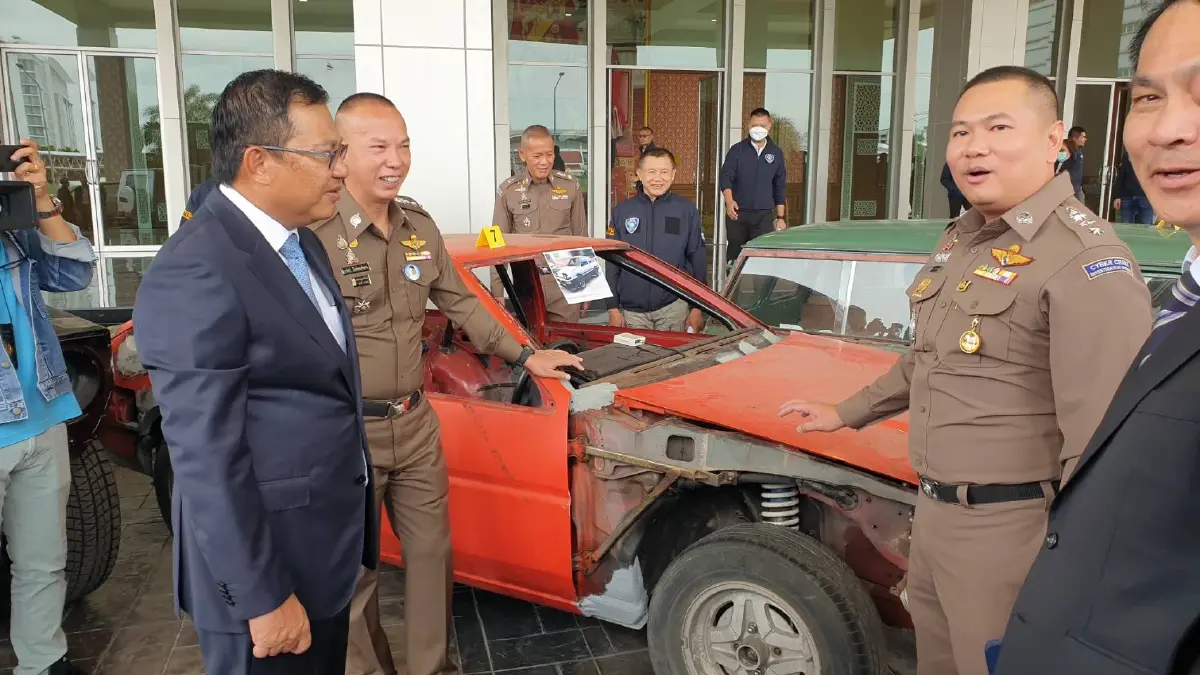 รวบ 2 ผู้ต้องหาลอบเข้าระบบขนส่งทางบก เปลี่ยนข้อมูลรถ มูลค่ากว่า 77 ล้านบาท