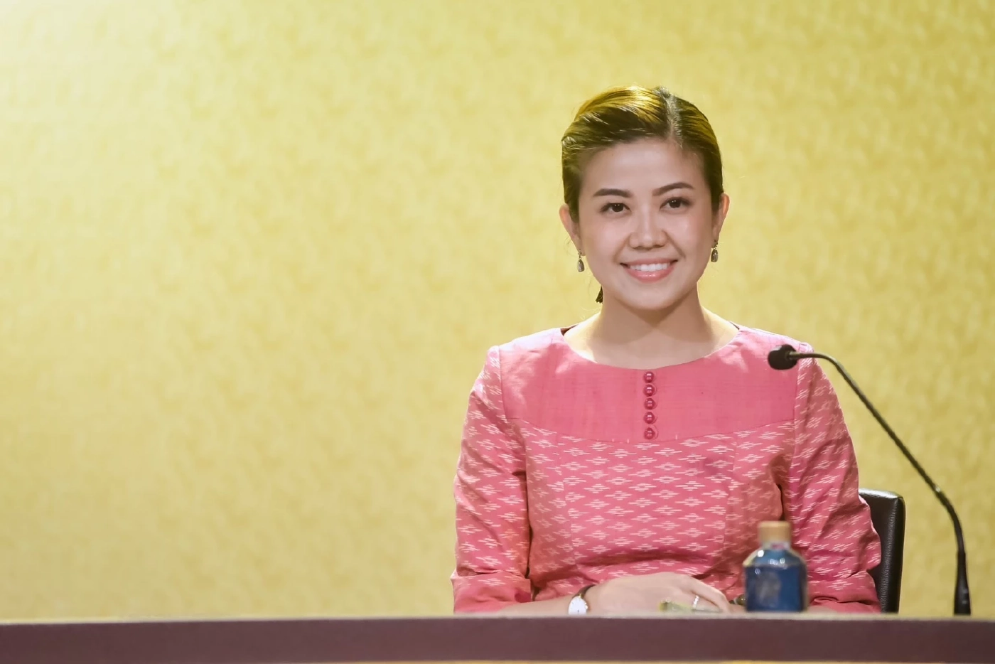 ไตรศุลี แจง อนุญาตเปิดสถานบริการ 24 ชม.