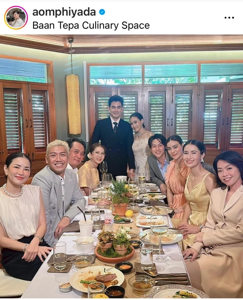 คนบันเทิงร่วมยินดี  ฌอห์ณ จูงมือคนรัก เพชร ภิพัชรา เข้าพิธีหมั้นแล้ว