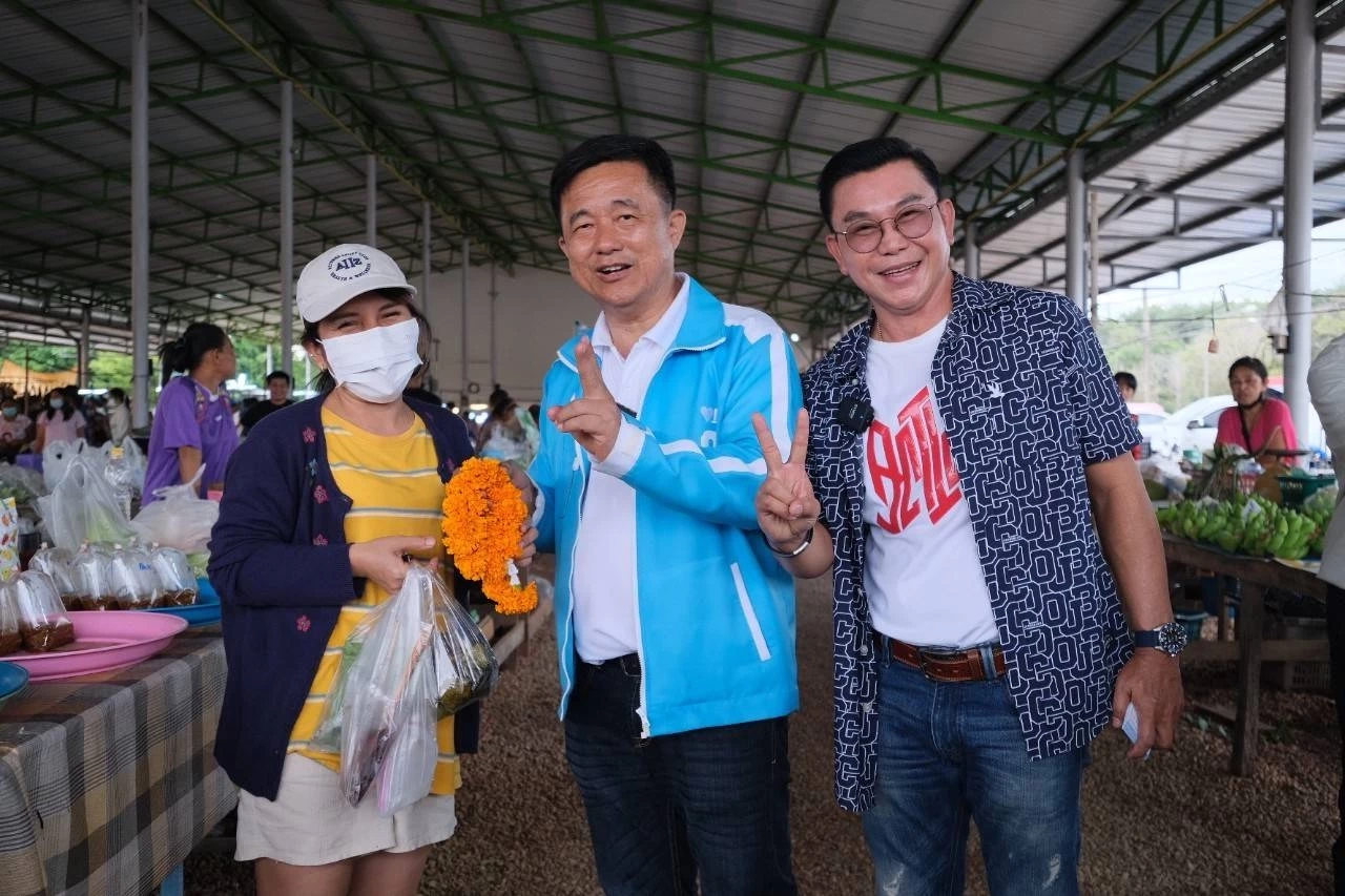 "ยุคล" ควง "หมอบัญญัติ" อ้อนชาวแกลง สานต่อแก้ปัญหาช้างป่า-ช่วยเกษตรกร