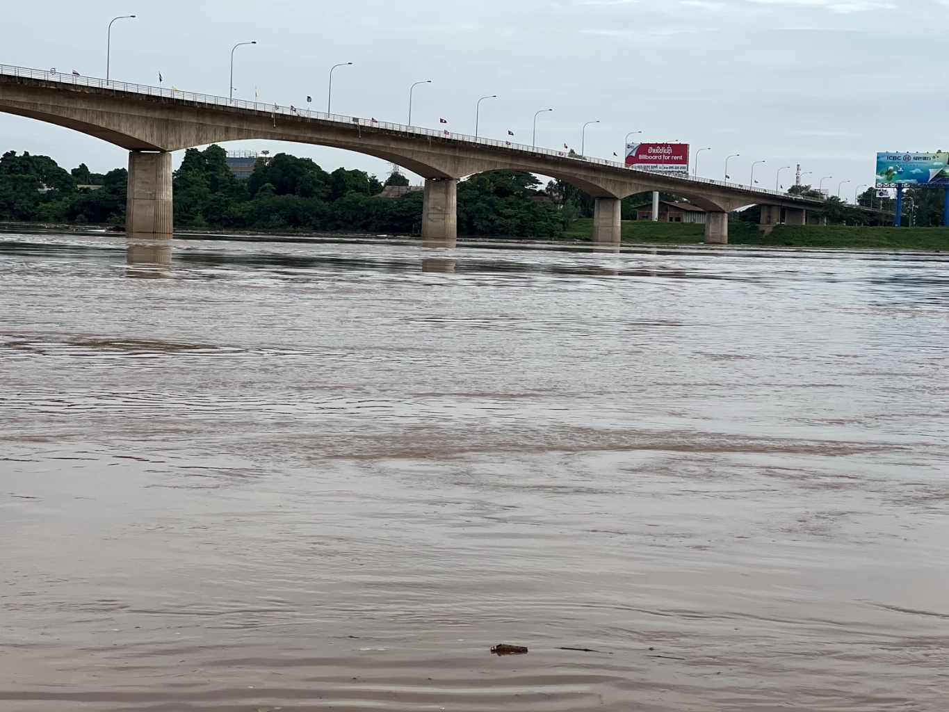 แม่น้ำโขงเริ่มวิกฤต จ่อทะลักท่วมหนองคาย-เลย ชาวบ้านเริ่มขนของขึ้นที่สูง