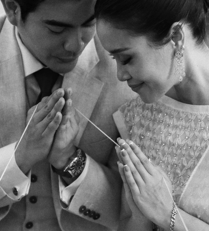 คนบันเทิงร่วมยินดี  ฌอห์ณ จูงมือคนรัก เพชร ภิพัชรา เข้าพิธีหมั้นแล้ว