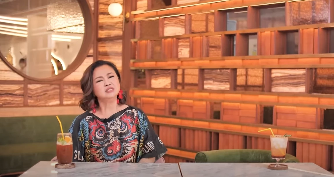 ย้อนคำทำนายสุดปัง หมอบี ทูตสื่อวิญญาณ พูดถึงการเมืองไทยและการเปลี่ยนแปลง