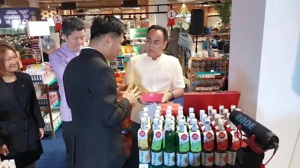เปิดงาน โรบินสันไลฟ์สไตล์ Local & Co. "Thai for Thai" Shop ผลักดันสินค้า SME ท้องถิ่น