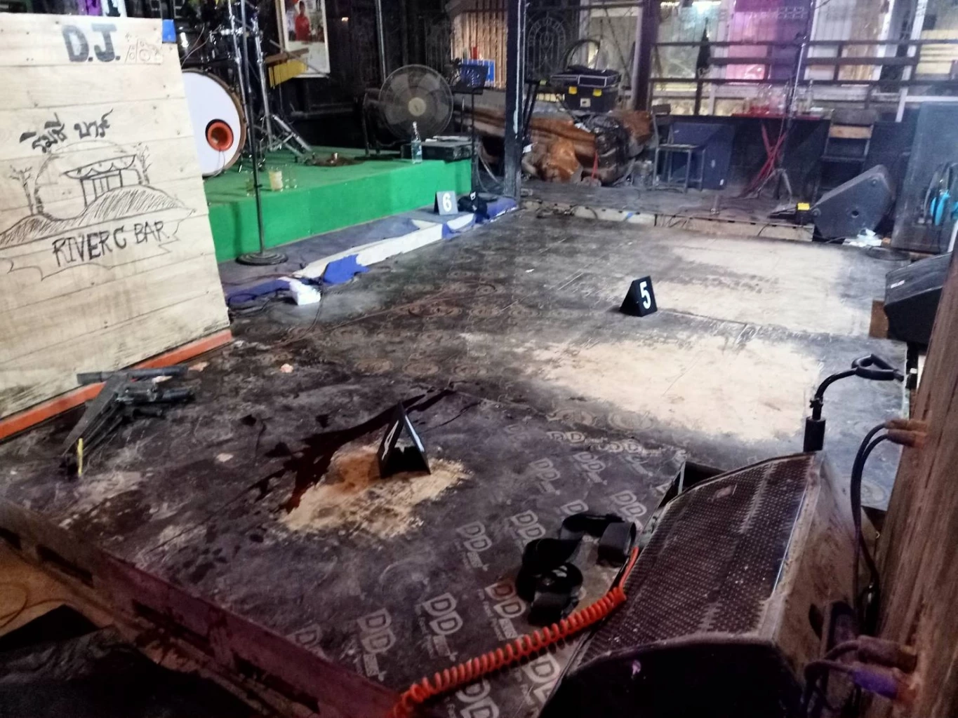 แจ้ง 4 ข้อหา ทหารยิงแก๊งเงินกู้กลางร้านเหล้า อ้างโดนล็อกคอเลยป้องกันตัว