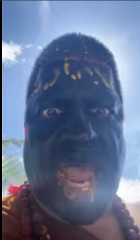 "เค ร้อยล้าน" สึกพระแล้ว หลังถูกต้นสังกัดขับพ้นวัด พร้อมเผยวีรกรรมสุดป่วน