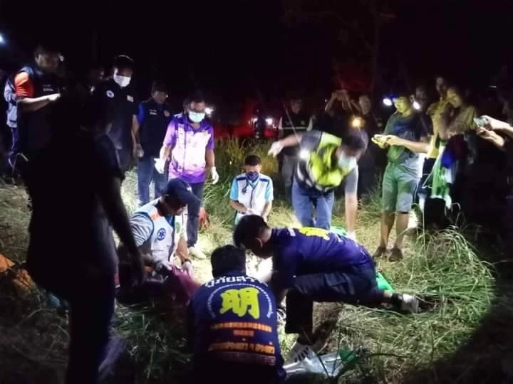 ดุไม่แผ่ว! "ช้างป่าอ่างฤาไน" กระทืบชาวบ้านเจ็บสาหัส ขณะออกไปกรีดยาง