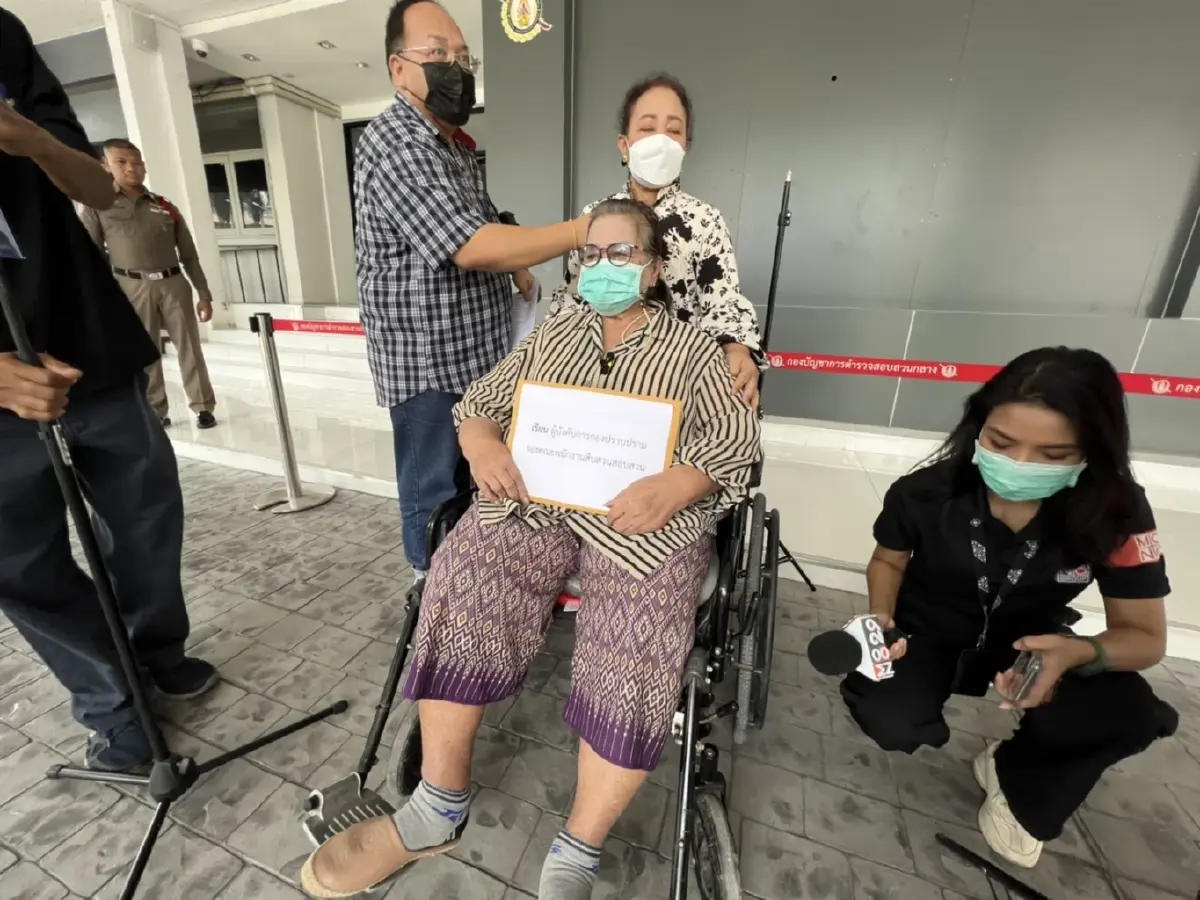 ครอบครัว "ทนายมานพ" จี้กองปราบ ขยายผลเอาผิดคนจ้างวานฆ่า