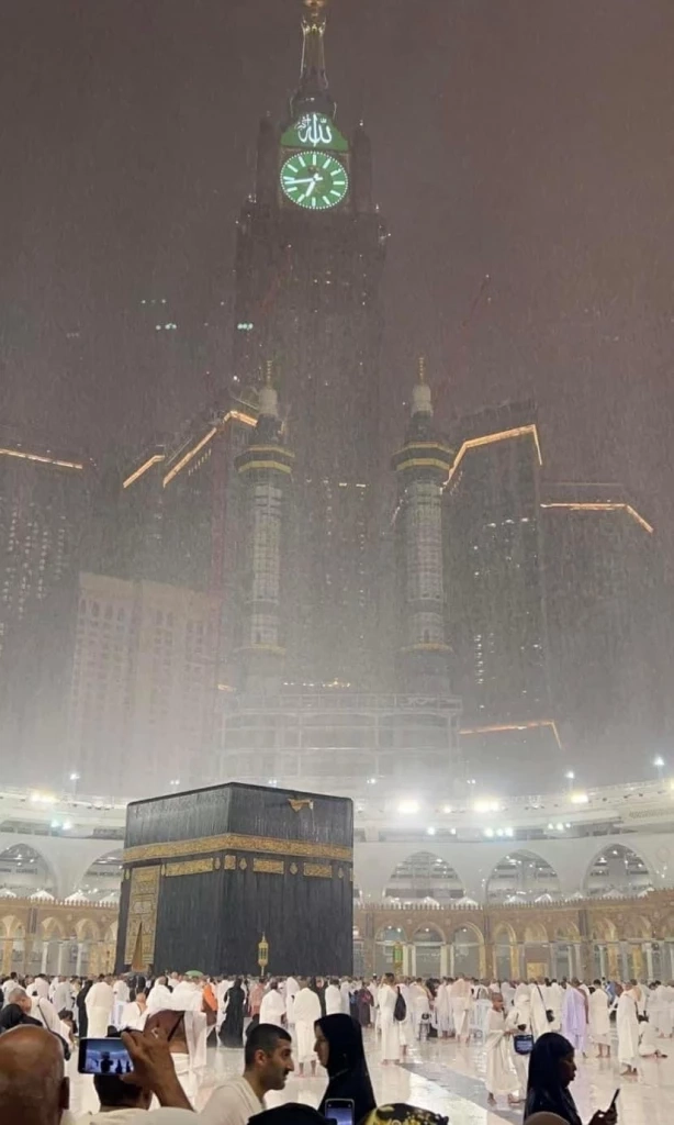 เมืองศักดิ์สิทธิ์แปรปรวน พายุเข้าเมกกะ หลังเผชิญคลื่นความร้อน 50 องศา