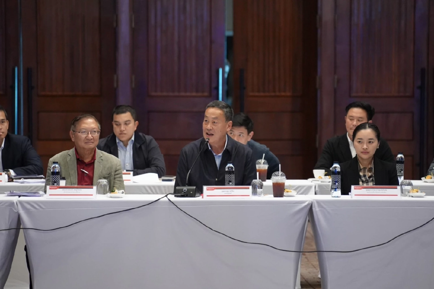 "เศรษฐา" หารือผู้ประกอบการเอกชนภูเก็ต หวังฟื้นเศรษฐกิจไตรมาส 4