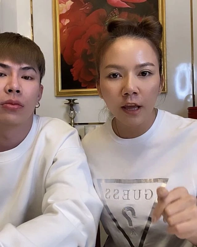 ต่อไปเจอขอไม่ไหว้  'จ๊ะ-เอม' ไลฟ์โต้  'ตั๊กแตน' ถามไหนหลักฐานที่ด่าขอดูหน่อย