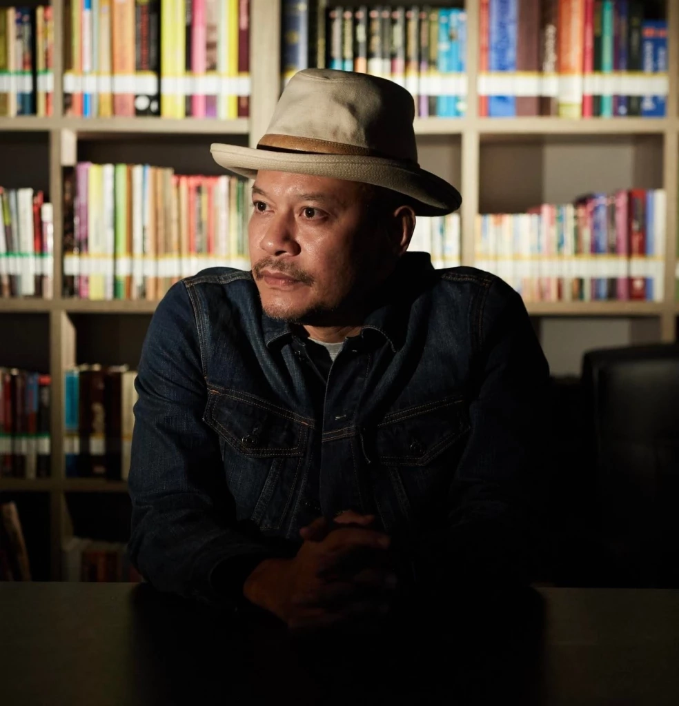 "เต้น ณัฐวุฒิ" โบกมือลาการเมือง "จำเป็น" หรือ "จำใจ"