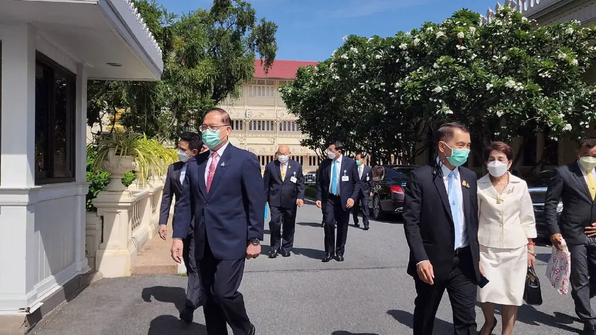 สว.ก๊วนเพื่อน"บิ๊กตู่"ยกทีมขึ้นไทยคู่ฟ้าคาดอำลานายกฯทำงานวันสุดท้าย