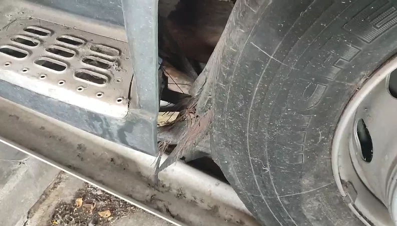 แฉเทศบาลประจวบฯ ซื้อรถดับเพลิงหรู 40 ล้าน แต่ใช้งานไม่ได้ ถูกจอดทิ้งมา 10 ปี