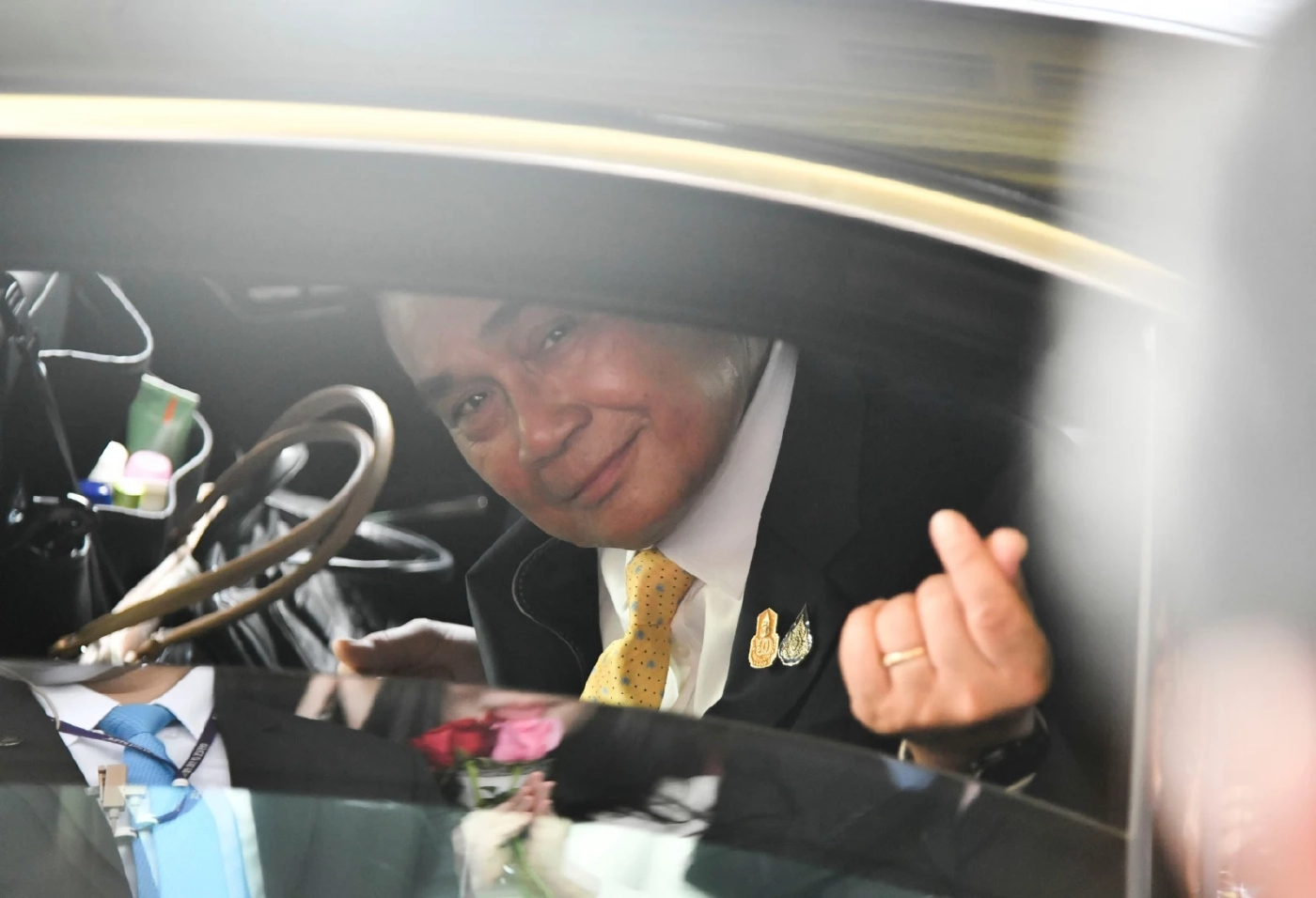 "นายกฯ" อำลาสื่อฯ-ข้าราชการ ระบุ 9 ปีทะเลาะกันบ้างเป็นธรรมชาติ (มีคลิป)