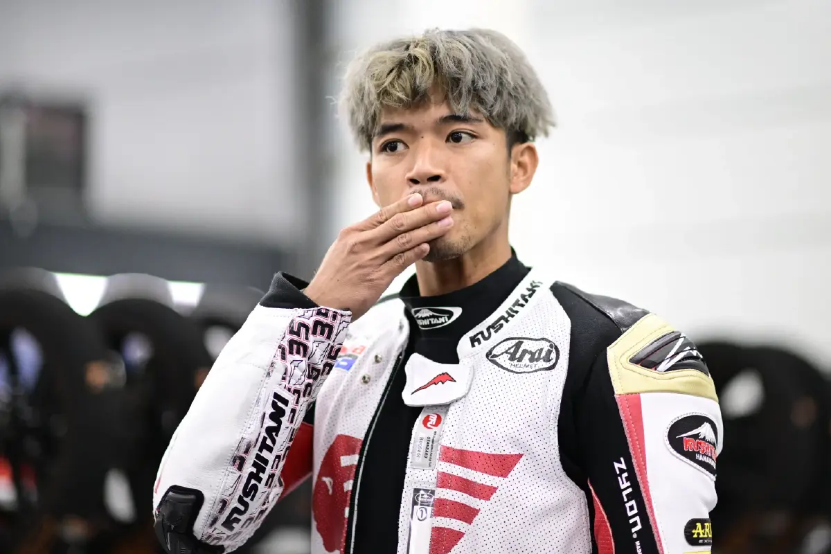 "ก้อง-สมเกียรติ" ไล่แซงโหดคว้าที่ 9 โมโตทู ซิลเวอร์สโตน