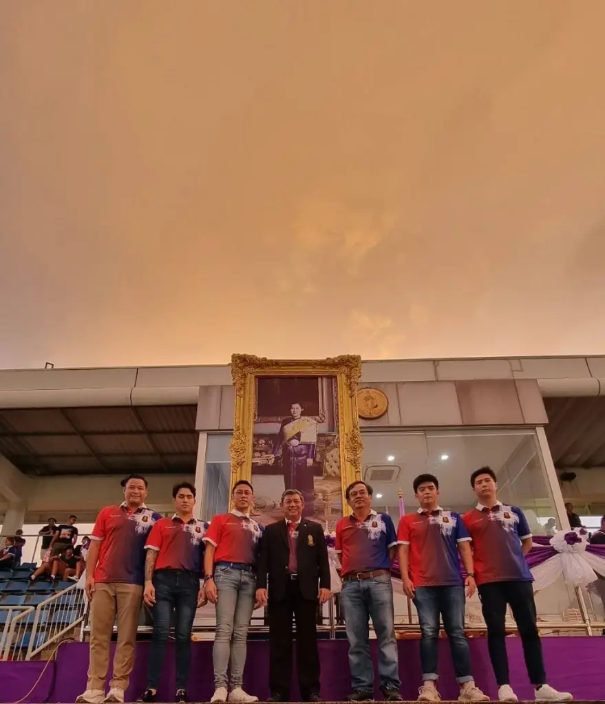 "พ.ต.ท.กุลธน" ร่วมมหกรรมรักบี้ประเพณี เพื่อสภากาชาดไทย ชิงถ้วยพระราชทาน