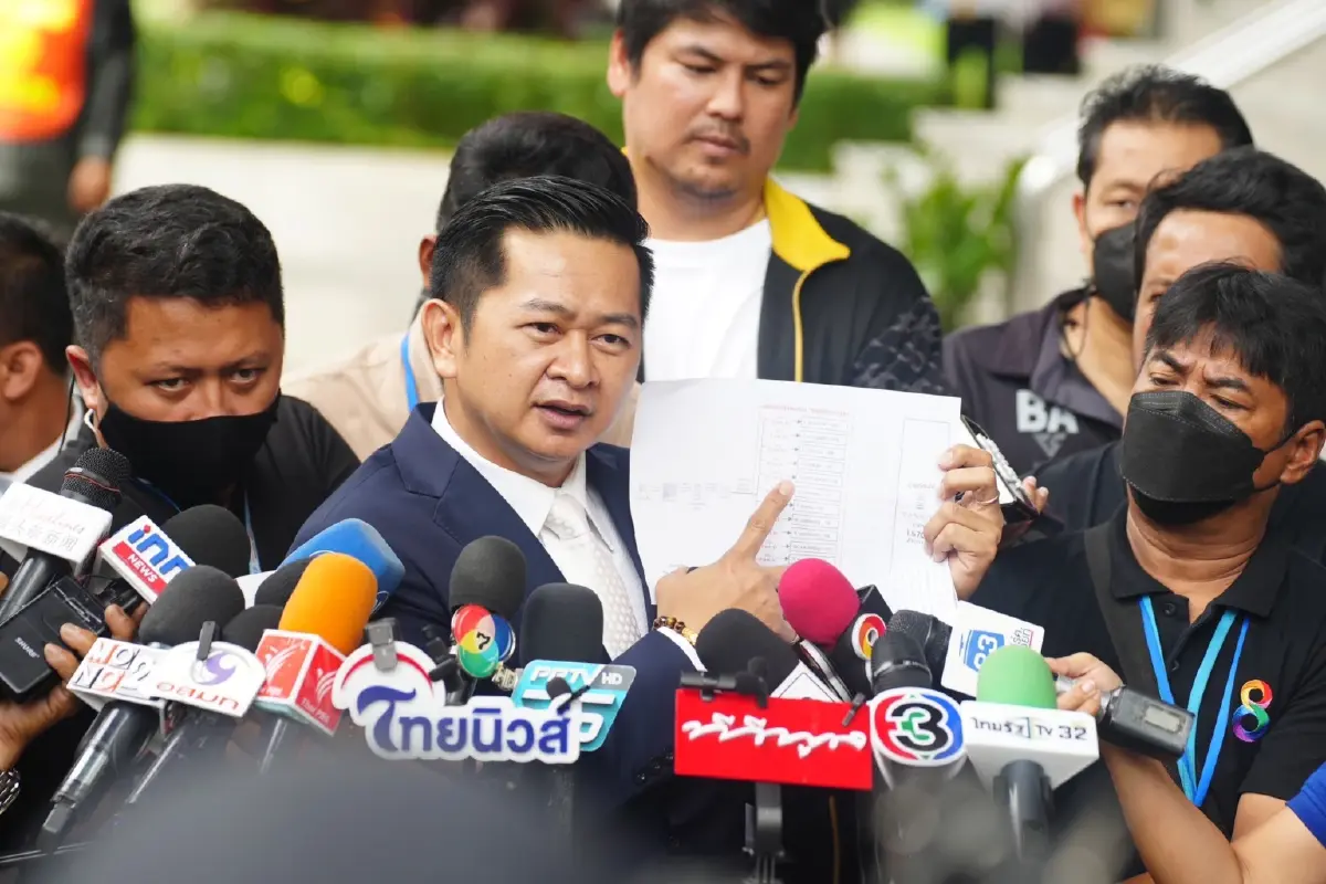 วิญญัติ ชาติมนตรี ทนายความผู้ได้รับมอบอำนาจจาก นายเศรษฐา ให้ฟ้อง ชูวิทย์