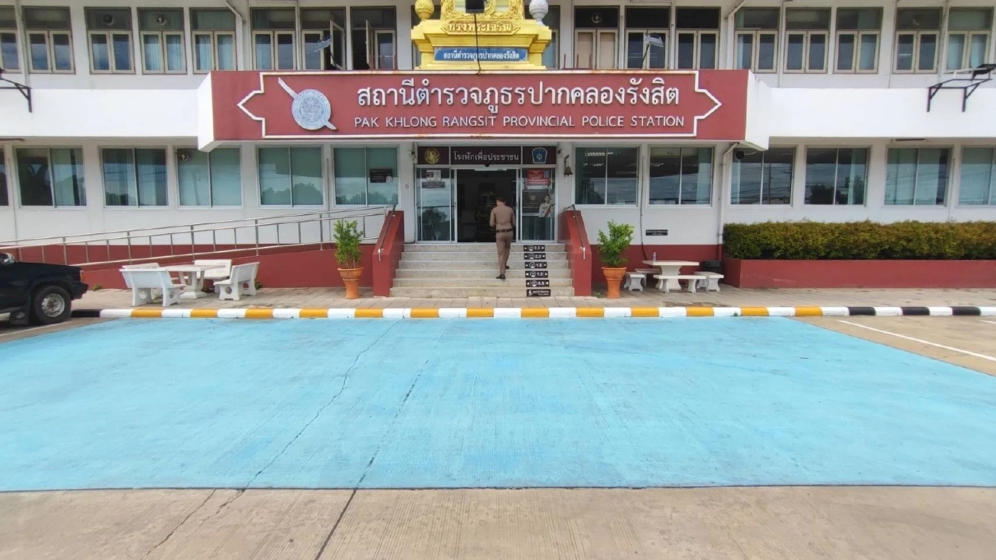 ตร.แจ้งข้อหาสาวรับอุปการะทารก 8 เดือน ทอดทิ้งจนเสียชีวิต ก่อนคุมตัวฝากขัง