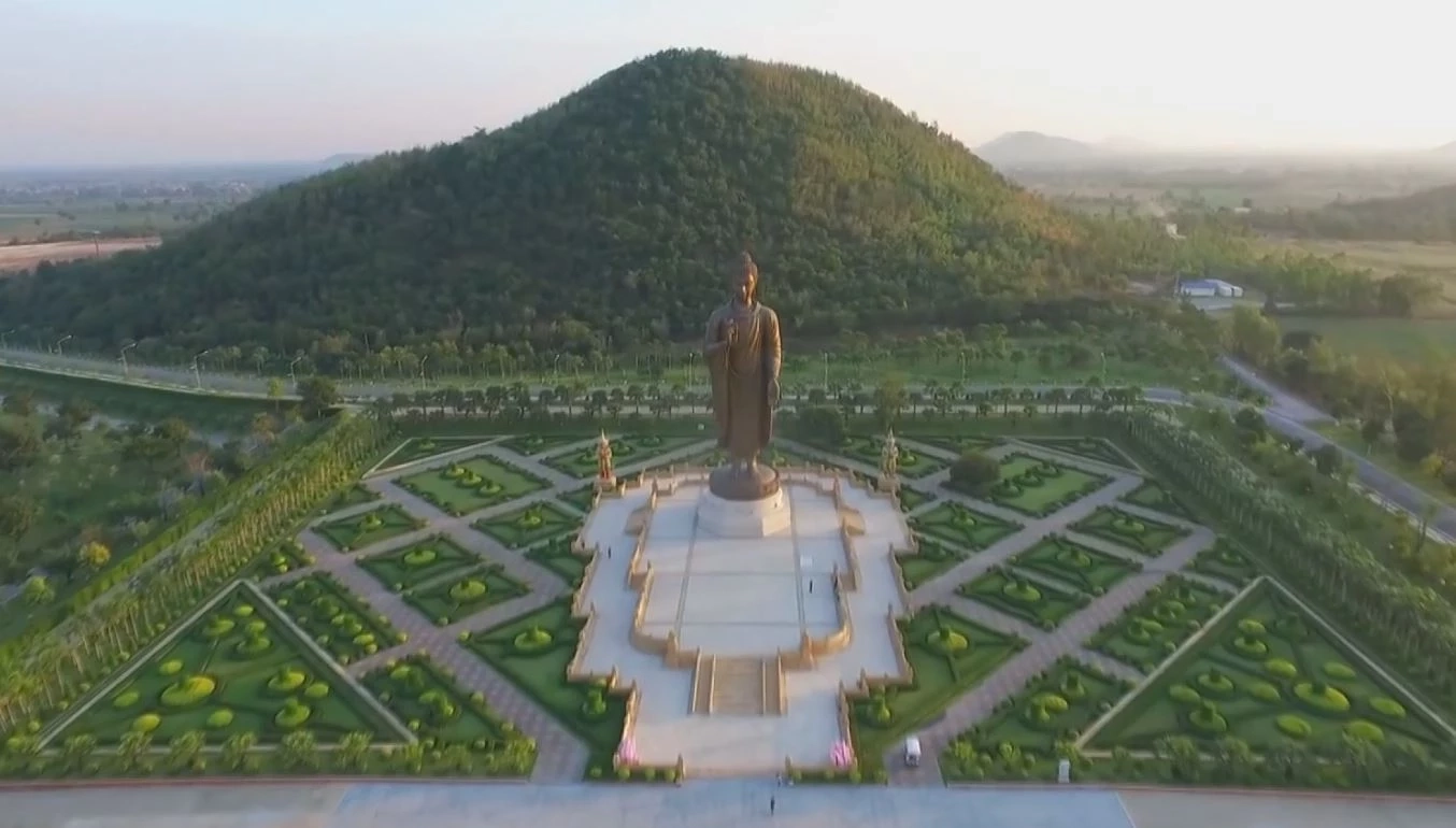 จัดหนักรับกีฬาแห่งชาติ พาเที่ยวแหล่งท่องเที่ยวดัง 5 เส้นทาง ชมเมือง-ล่องแพฟรี