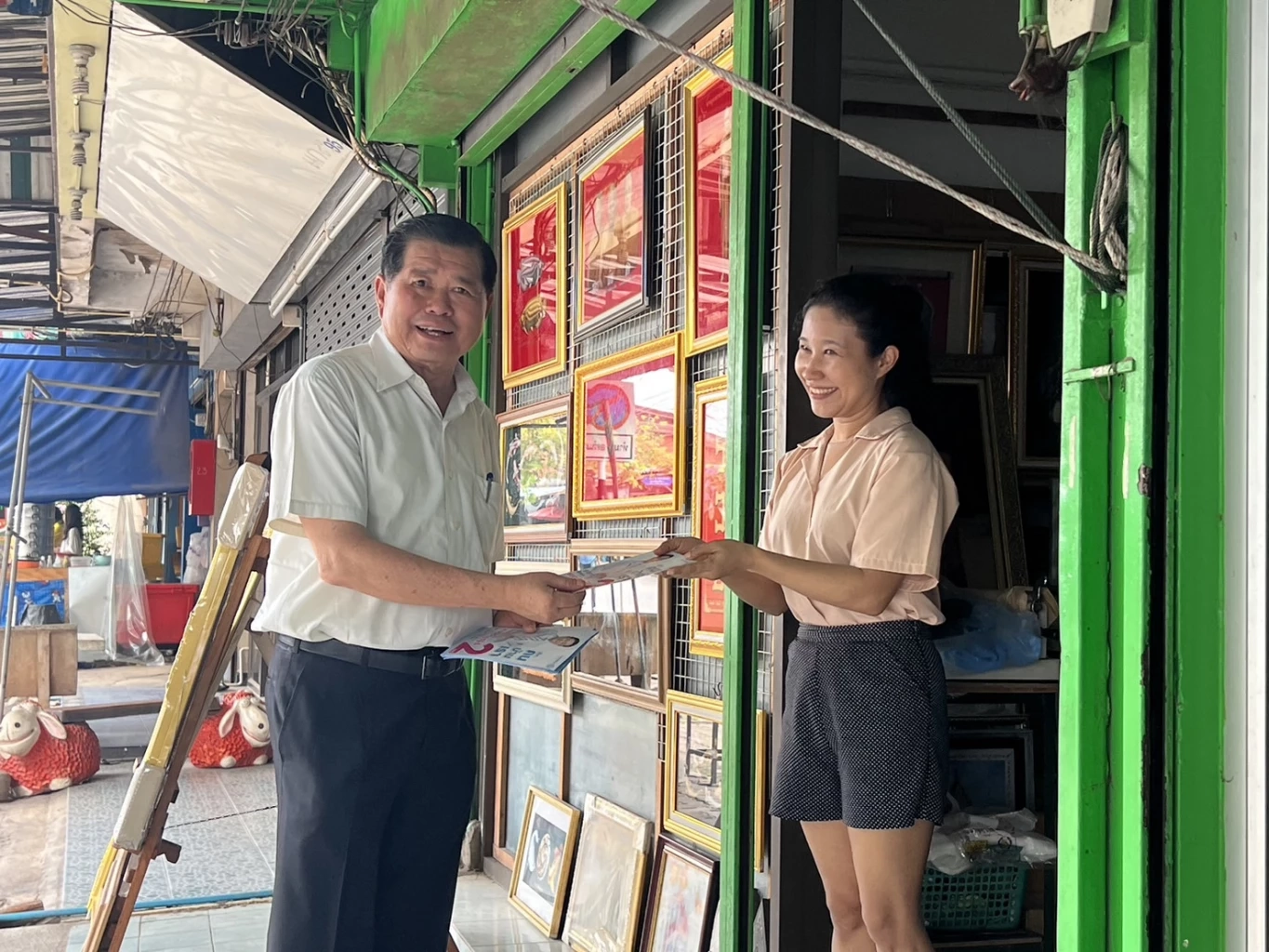 บัญญัติ-นิพนธ์-คุณหญิงกัลยา รวมพลังช่วย หมอบัญญัติ เบอร์ 2 หาเสียงชื่นมื่น