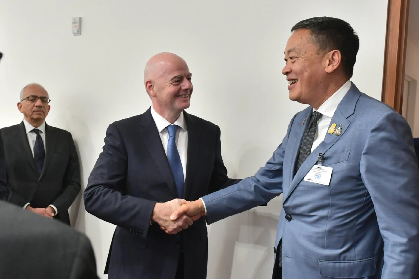 นายกรัฐมนตรีพบหารือจิอานนี อินฟานติโน  ปธ.สหพันธ์ ฟุตบอล นานาชาติ (FIFA)